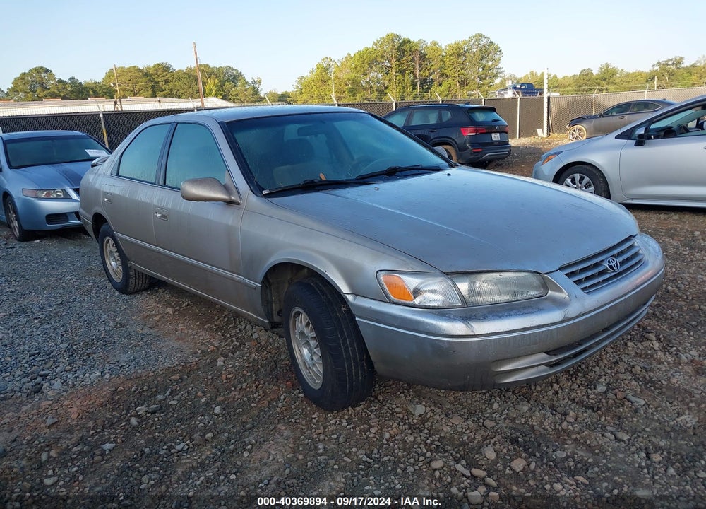 1998 TOYOTA CAMRY LE VIN: 4T1BG22K7WU312361