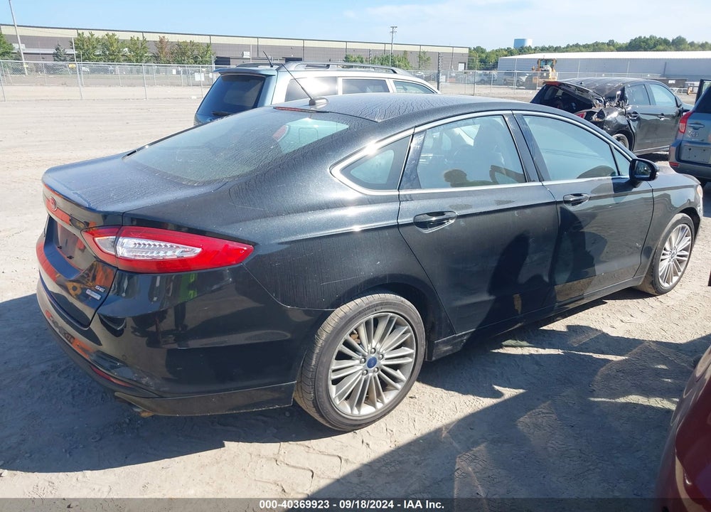 2015 FORD FUSION SE VIN: 3FA6P0HD0FR126757