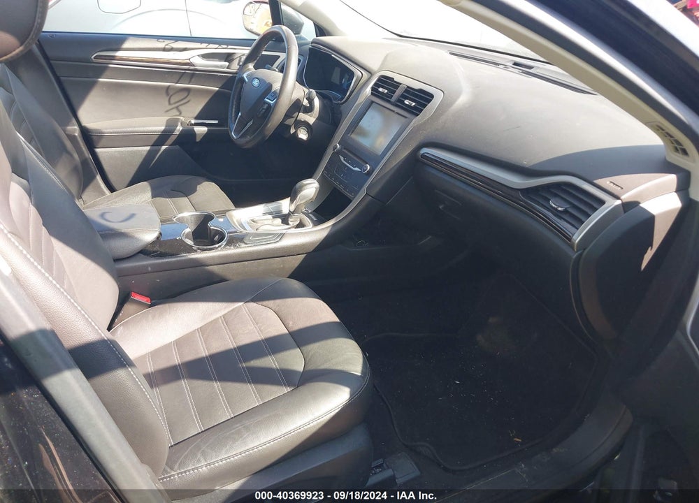 2015 FORD FUSION SE VIN: 3FA6P0HD0FR126757