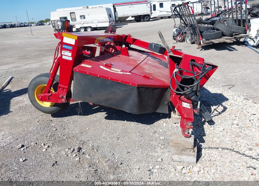 2013 NEW HOLLAND H7230 VIN: YDN095864