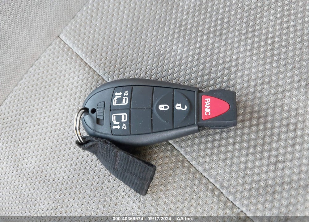 2009 DODGE GRAND CARAVAN SXT VIN: 2D8HN54179R611300
