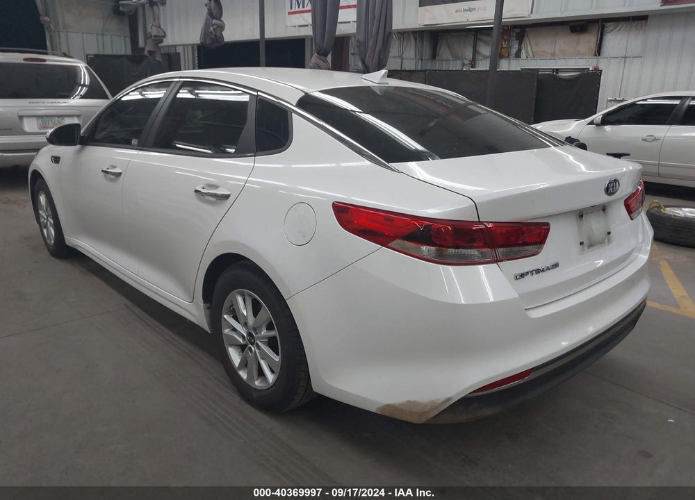 2016 KIA OPTIMA LX VIN: KNAGT4L35G5102536