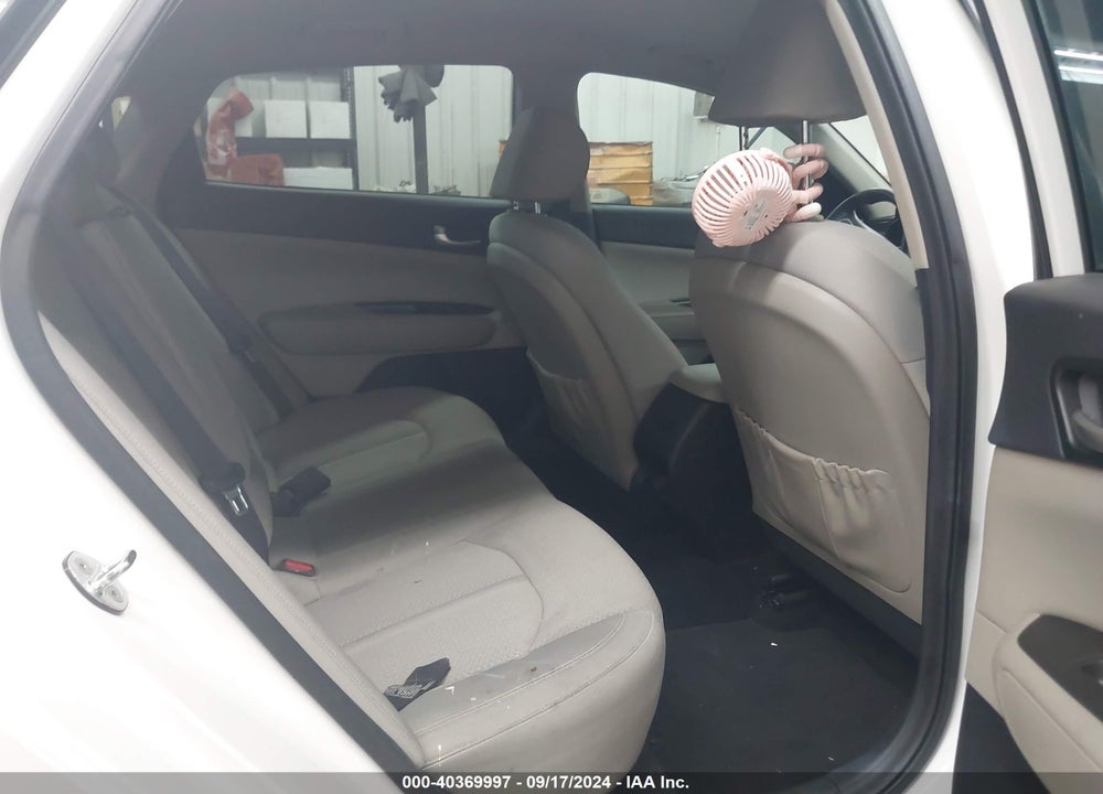 2016 KIA OPTIMA LX VIN: KNAGT4L35G5102536