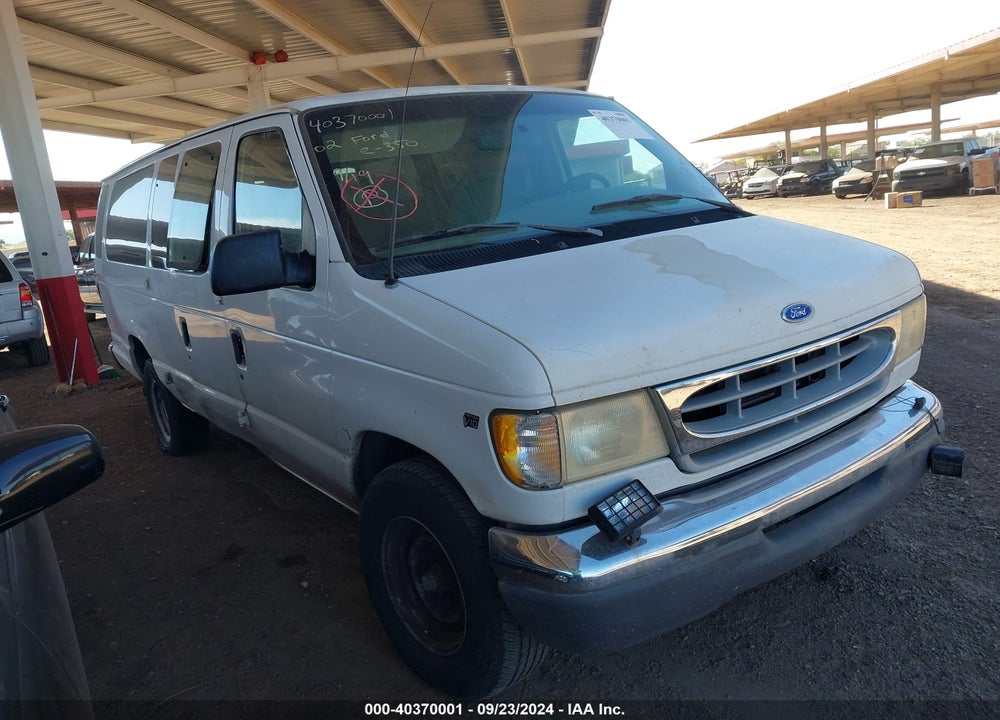2002 FORD E-350 SUPER DUTY XL/XLT VIN: 1FBSS31SX2HA67122
