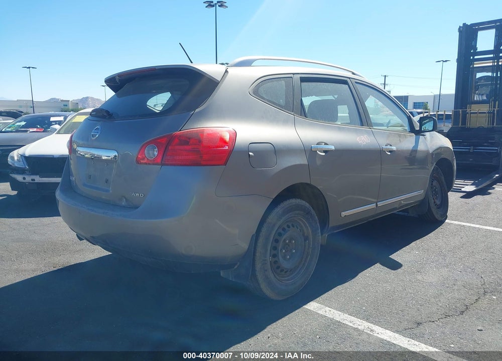 2014 NISSAN ROGUE SELECT S VIN: JN8AS5MV4EW721352