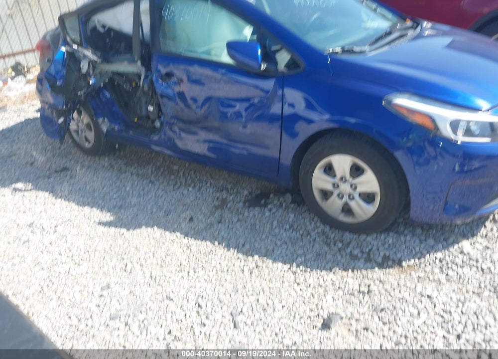 2018 KIA FORTE LX VIN: 3KPFK4A75JE280739