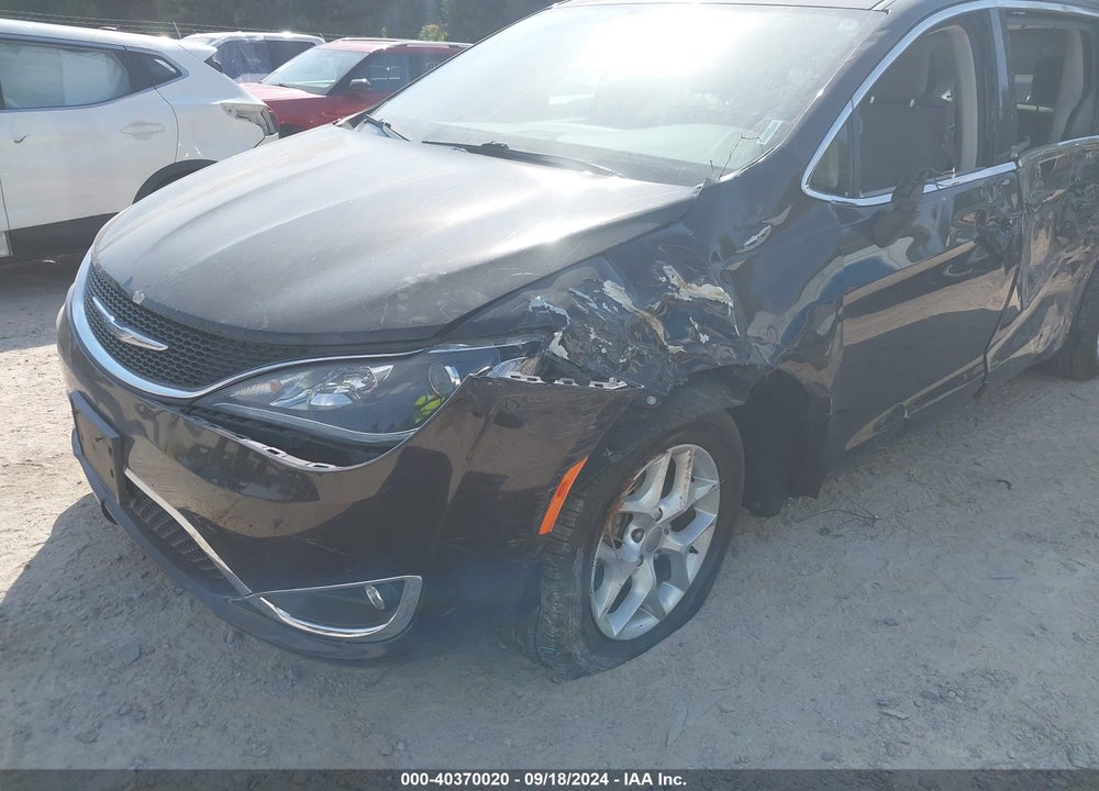 2017 CHRYSLER PACIFICA TOURING PLUS VIN: 2C4RC1BG3HR811646