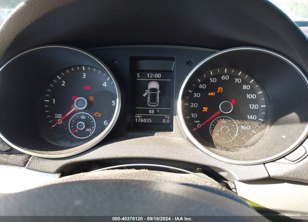 2012 VOLKSWAGEN GOLF TDI 2-DOOR VIN: WVWMM7AJ1CW104620