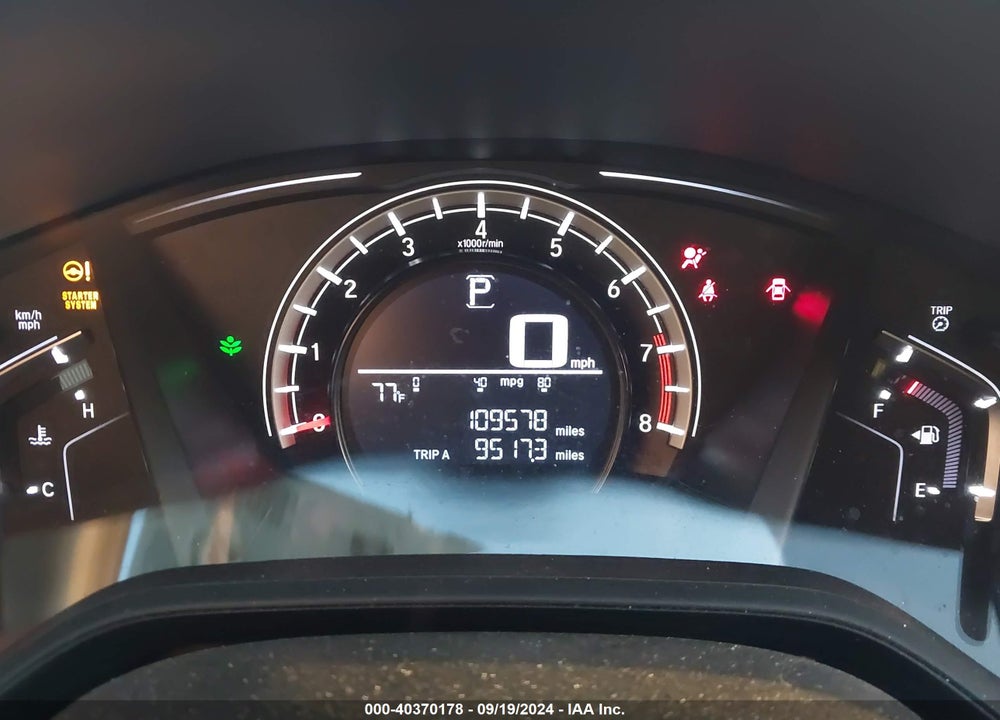 2019 HONDA CR-V LX VIN: 2HKRW5H32KH401637