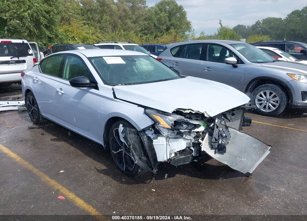 2023 NISSAN ALTIMA SR FWD VIN: 1N4BL4CV6PN425174