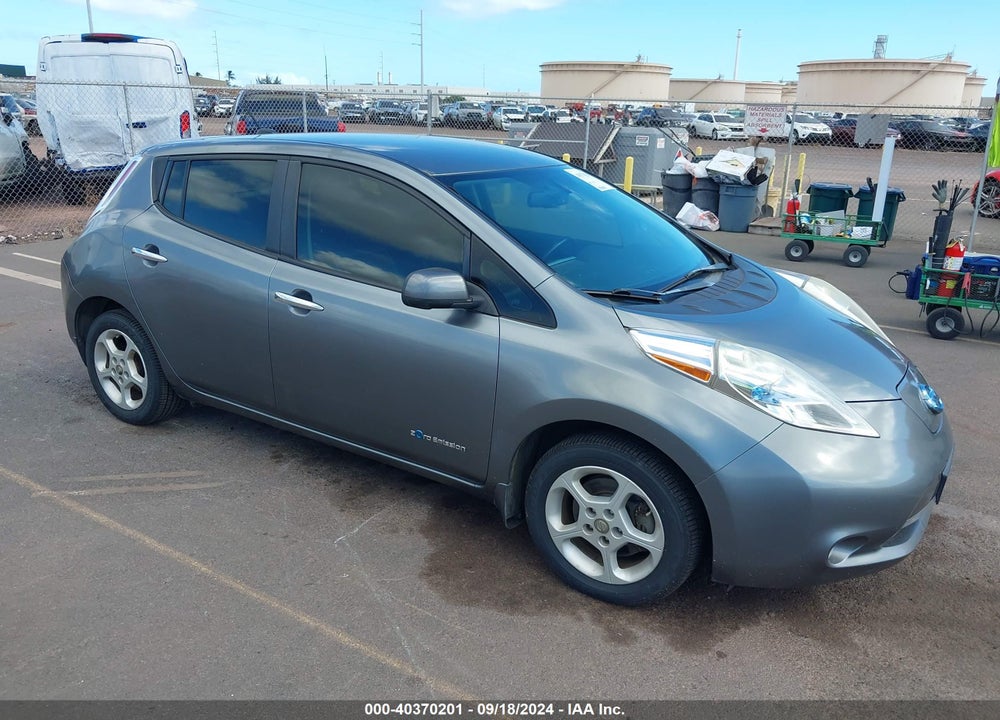 2015 NISSAN LEAF SV VIN: 1N4AZ0CP1FC307001