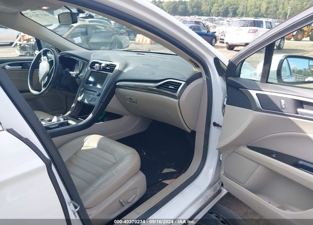 2017 FORD FUSION SE VIN: 3FA6P0HD8HR328121