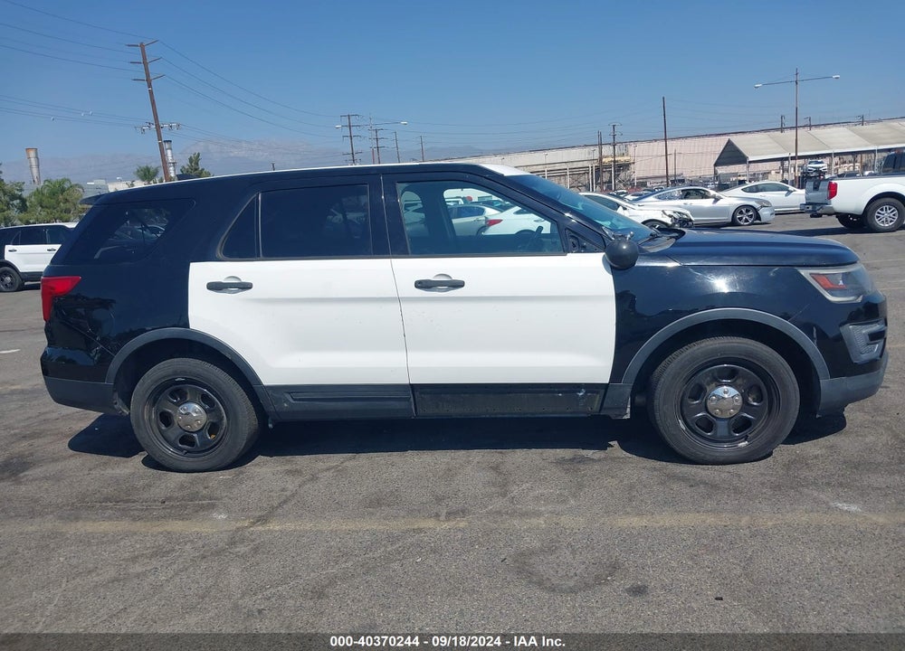 2017 FORD UTILITY POLICE INTERCEPTOR VIN: 1FM5K8AR2HGD06711