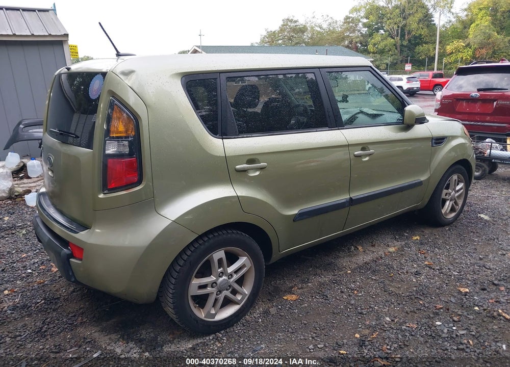 2011 KIA SOUL VIN: KNDJT2A21B7310840