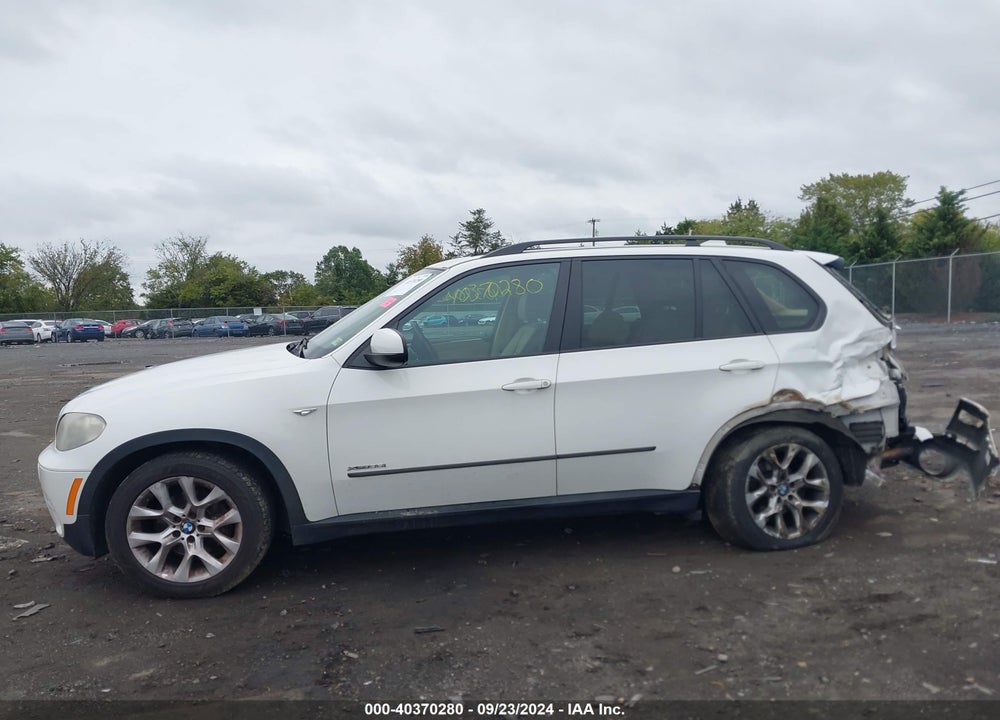 2011 BMW X5 XDRIVE35I/XDRIVE35I PREMIUM/XDRIVE35I SPORT ACTIVITY VIN: 5UXZV4C59BL411663