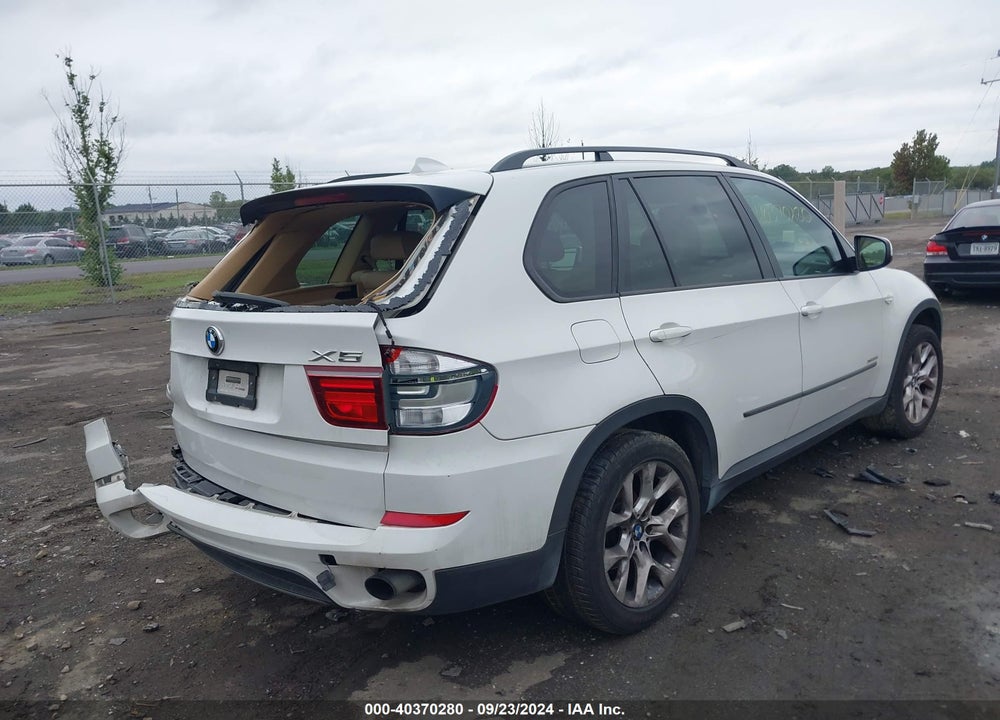 2011 BMW X5 XDRIVE35I/XDRIVE35I PREMIUM/XDRIVE35I SPORT ACTIVITY VIN: 5UXZV4C59BL411663
