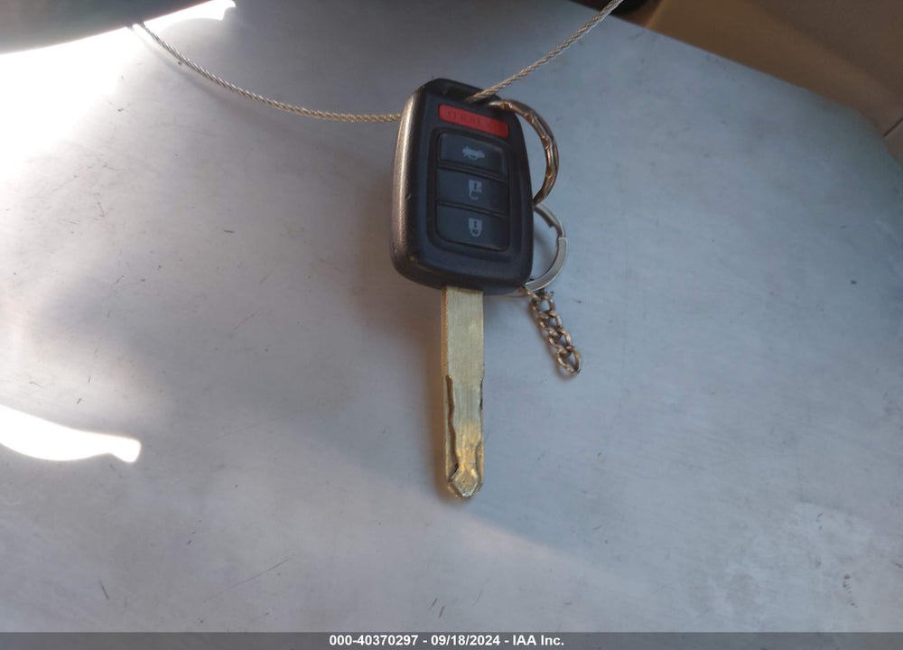 2014 HONDA CIVIC LX VIN: 19XFB2F58EE246084