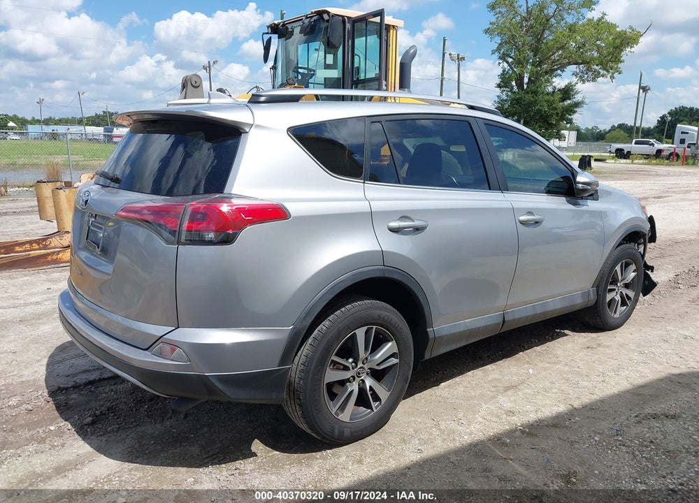 2017 TOYOTA RAV4 XLE VIN: 2T3WFREV9HW355516
