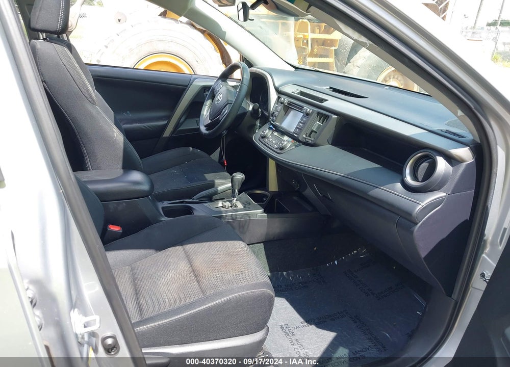 2017 TOYOTA RAV4 XLE VIN: 2T3WFREV9HW355516