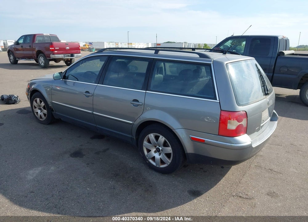 2002 VOLKSWAGEN PASSAT GLX VIN: WVWYH63B02E372942