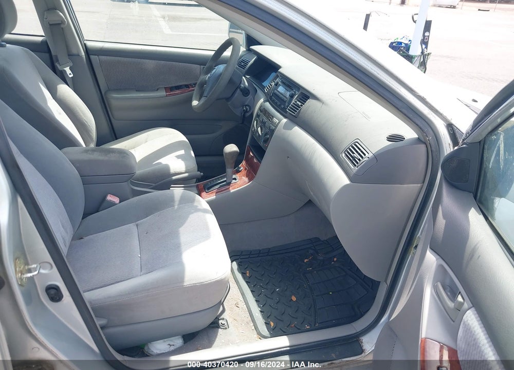 2005 TOYOTA COROLLA LE VIN: 1NXBR32EX5Z458116