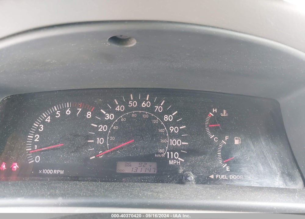 2005 TOYOTA COROLLA LE VIN: 1NXBR32EX5Z458116