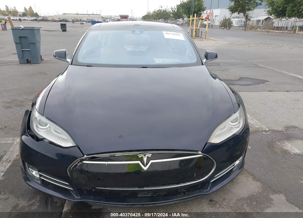 2015 TESLA MODEL S 85D/P85D VIN: 5YJSA1H44FF083168