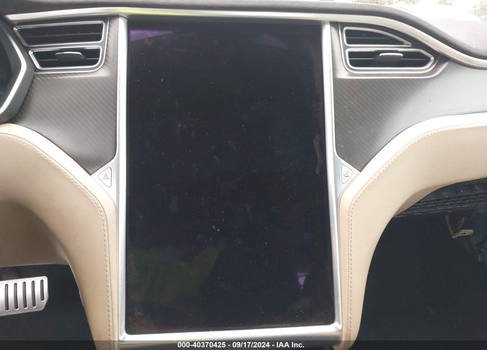 2015 TESLA MODEL S 85D/P85D VIN: 5YJSA1H44FF083168