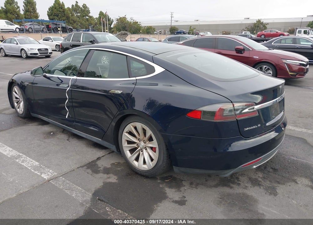 2015 TESLA MODEL S 85D/P85D VIN: 5YJSA1H44FF083168
