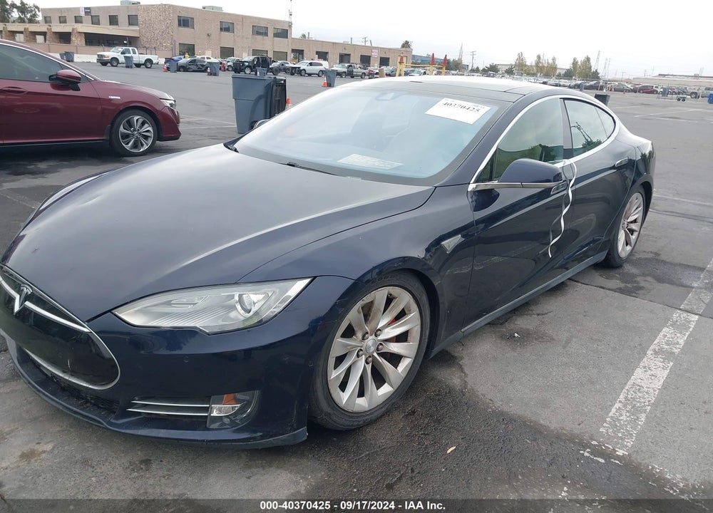 2015 TESLA MODEL S 85D/P85D VIN: 5YJSA1H44FF083168