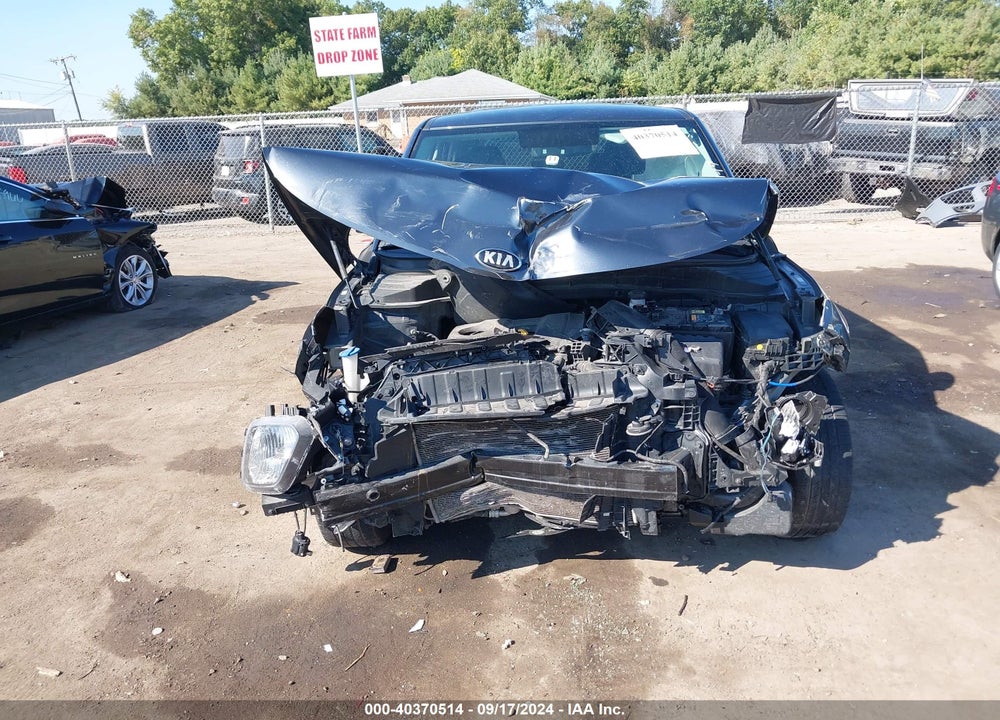 2020 KIA SOUL LX VIN: KNDJ23AU0L7101360