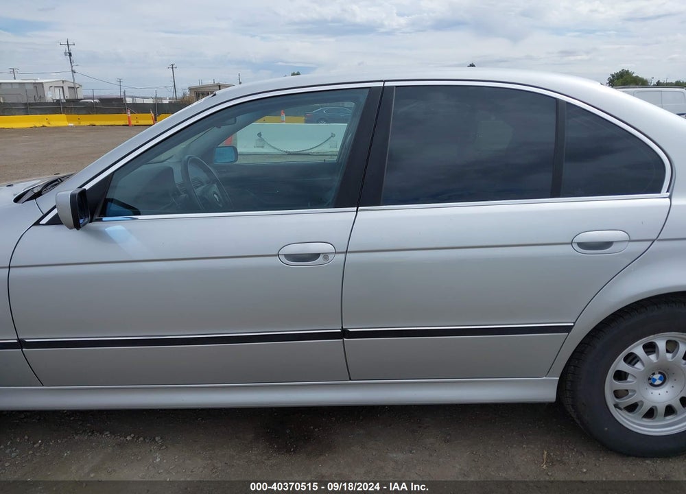 2000 BMW 528IA VIN: WBADM6349YGU14062
