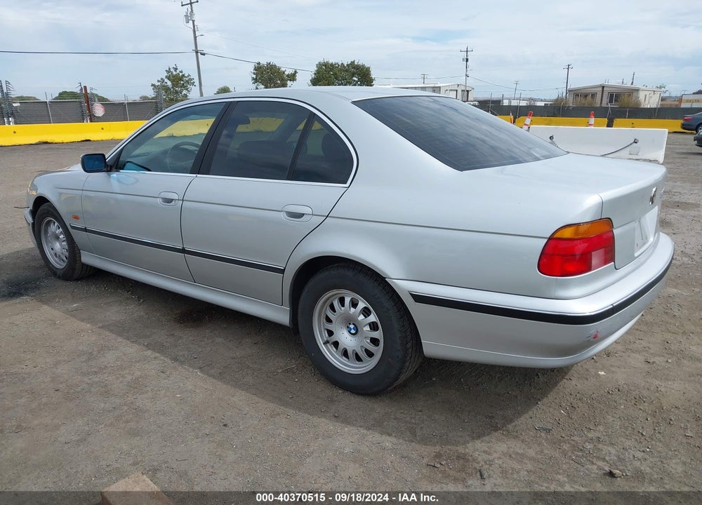 2000 BMW 528IA VIN: WBADM6349YGU14062