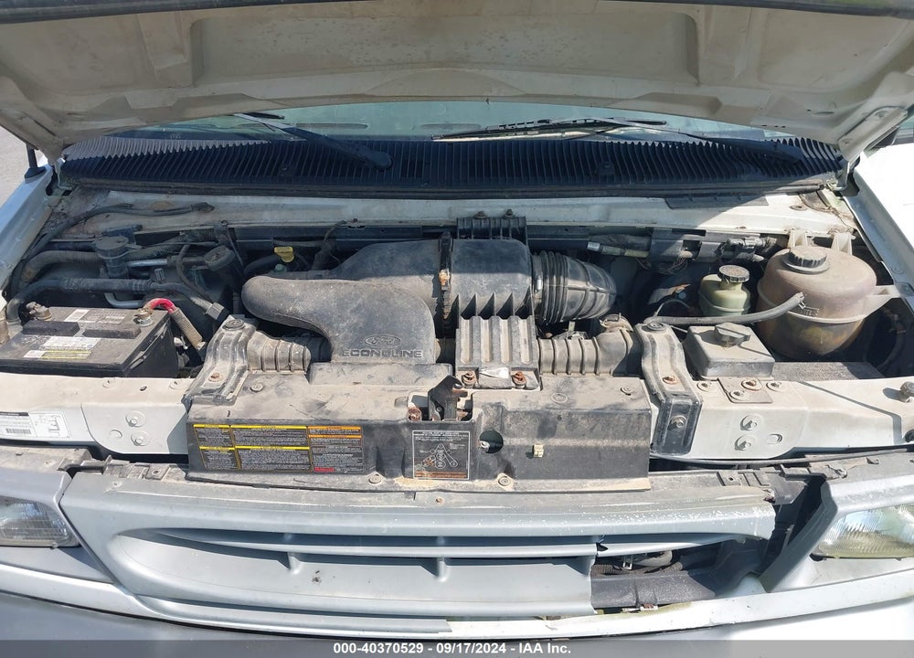 2000 FORD E-150 XL/XLT VIN: 1FMRE11W7YHB47054