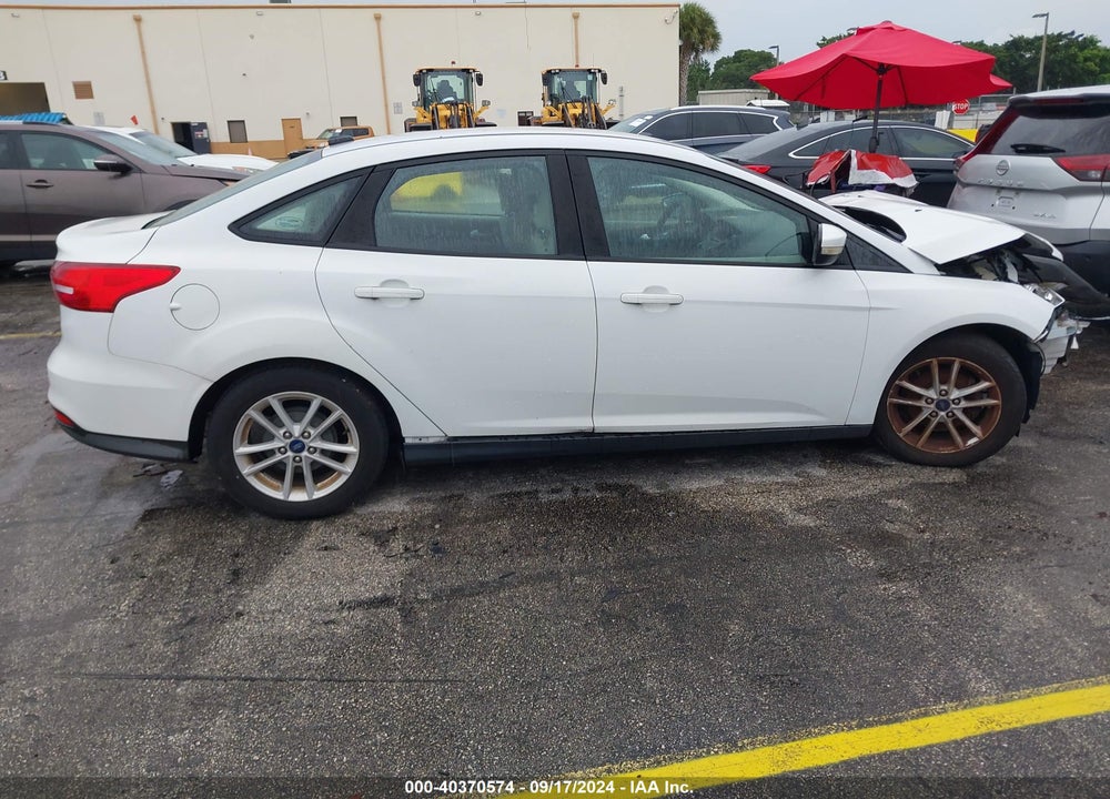 2017 FORD FOCUS SE VIN: 1FADP3F28HL223698