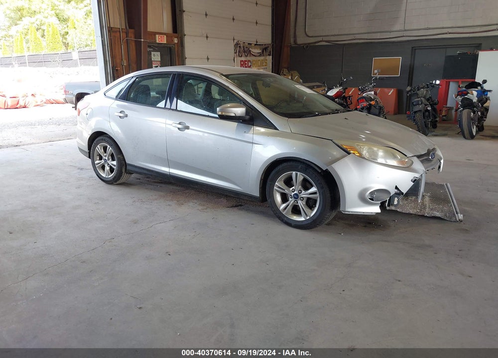 2014 FORD FOCUS SE VIN: 1FADP3F20EL274494