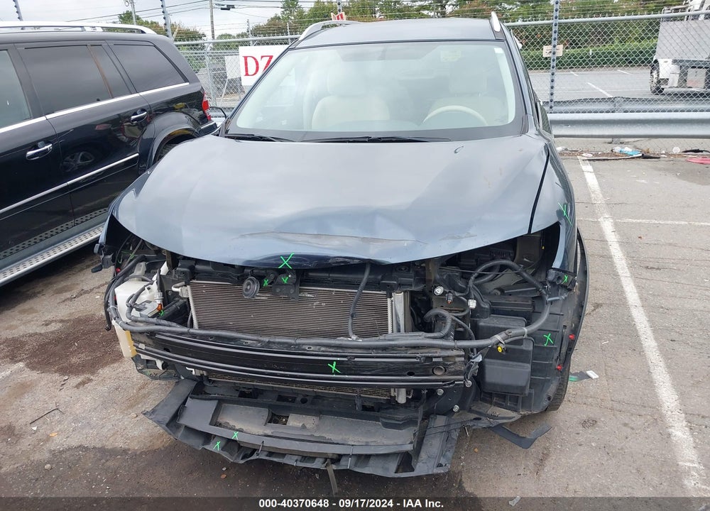 2014 NISSAN ROGUE SV VIN: 5N1AT2MV0EC828046