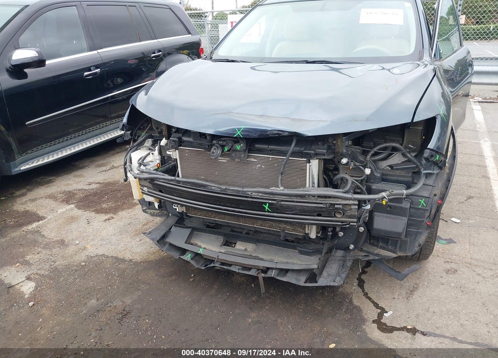 2014 NISSAN ROGUE SV VIN: 5N1AT2MV0EC828046