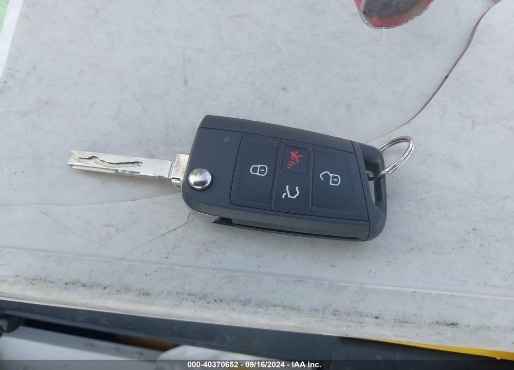 2019 VOLKSWAGEN JETTA VIN: 3VWC57BU2KM110732