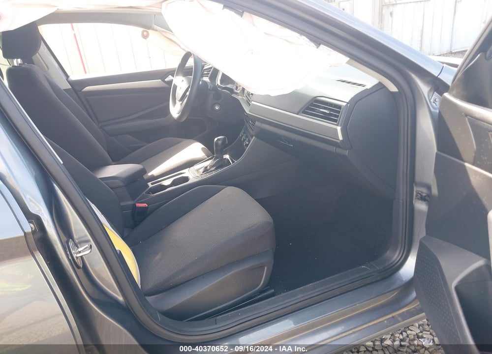2019 VOLKSWAGEN JETTA VIN: 3VWC57BU2KM110732