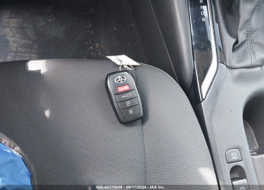 2024 TOYOTA COROLLA LE VIN: 5YFB4MDE7RP175505