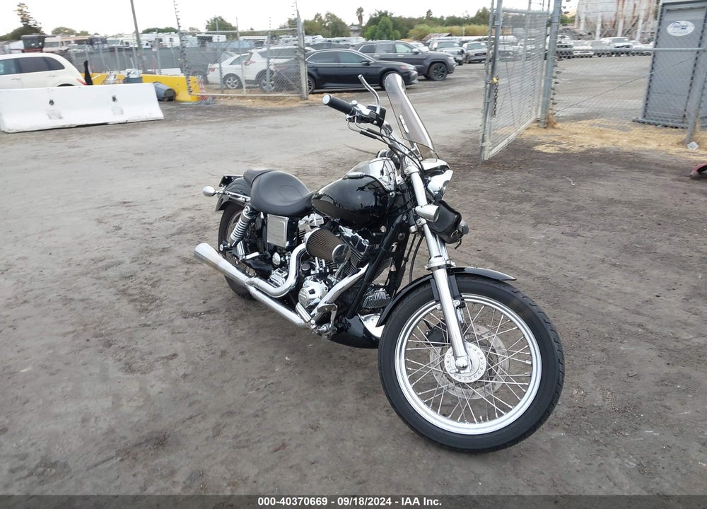 2005 HARLEY-DAVIDSON FXDLI VIN: 1HD1GNW3X5K324484