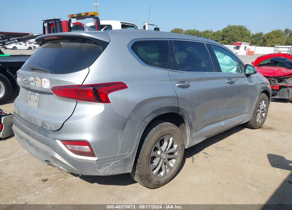 2020 HYUNDAI SANTA FE SEL VIN: 5NMS33AD5LH225490