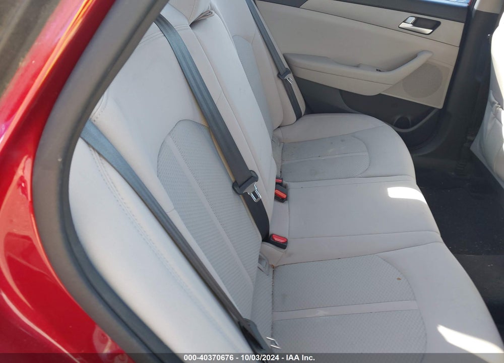 2015 HYUNDAI SONATA SE VIN: 5NPE24AFXFH090702