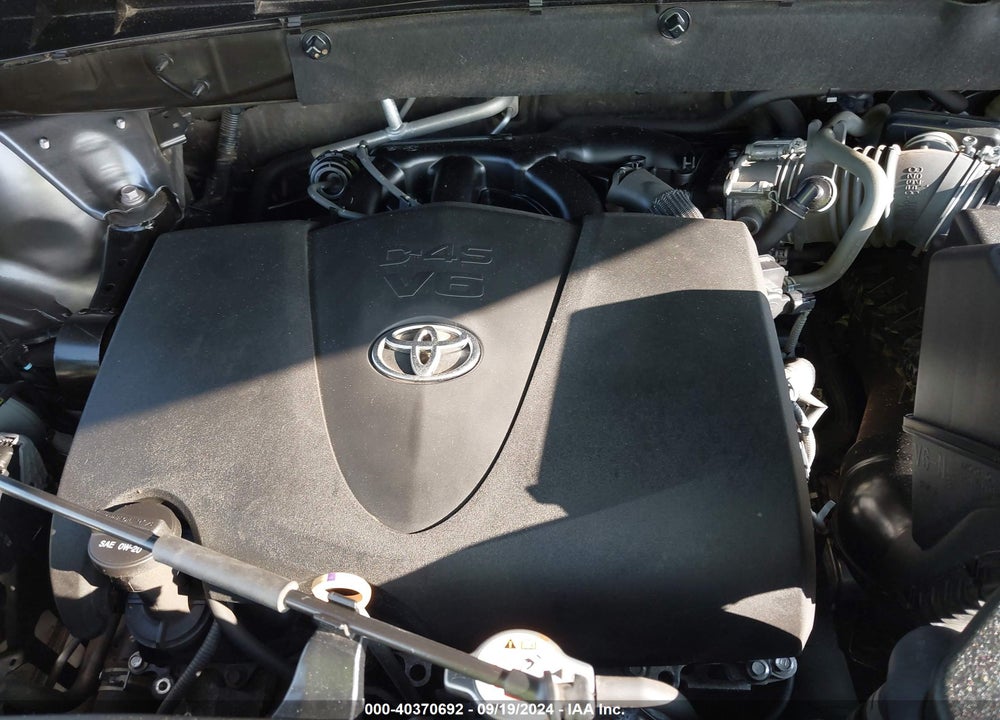 2019 TOYOTA HIGHLANDER XLE VIN: 5TDJZRFH7KS606200