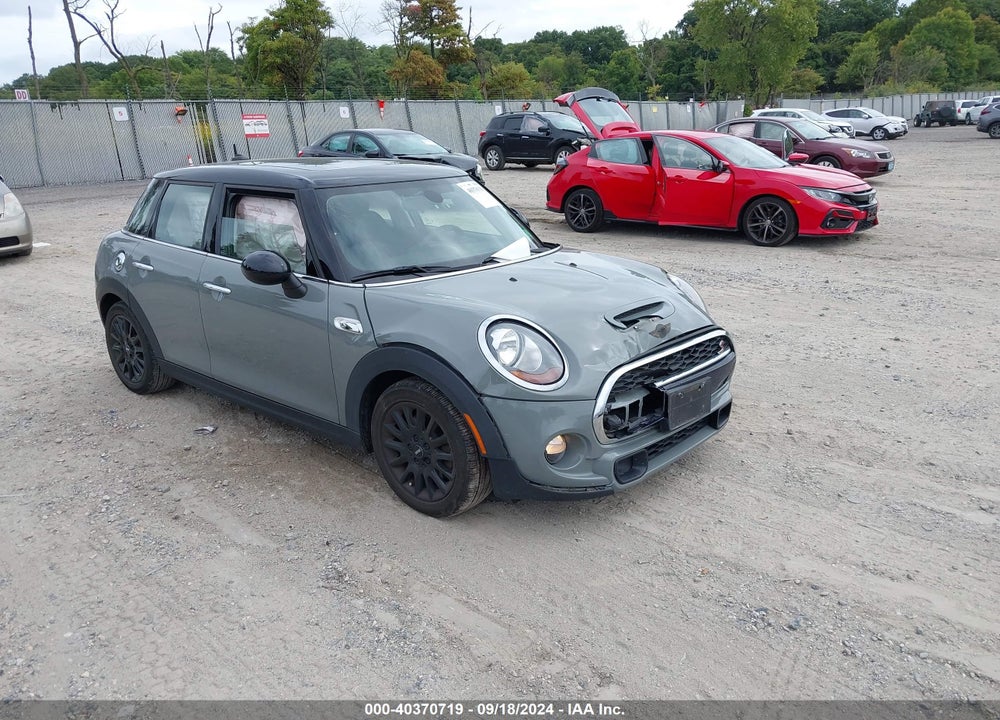 2018 MINI HARDTOP COOPER S VIN: WMWXU3C54J2F51016