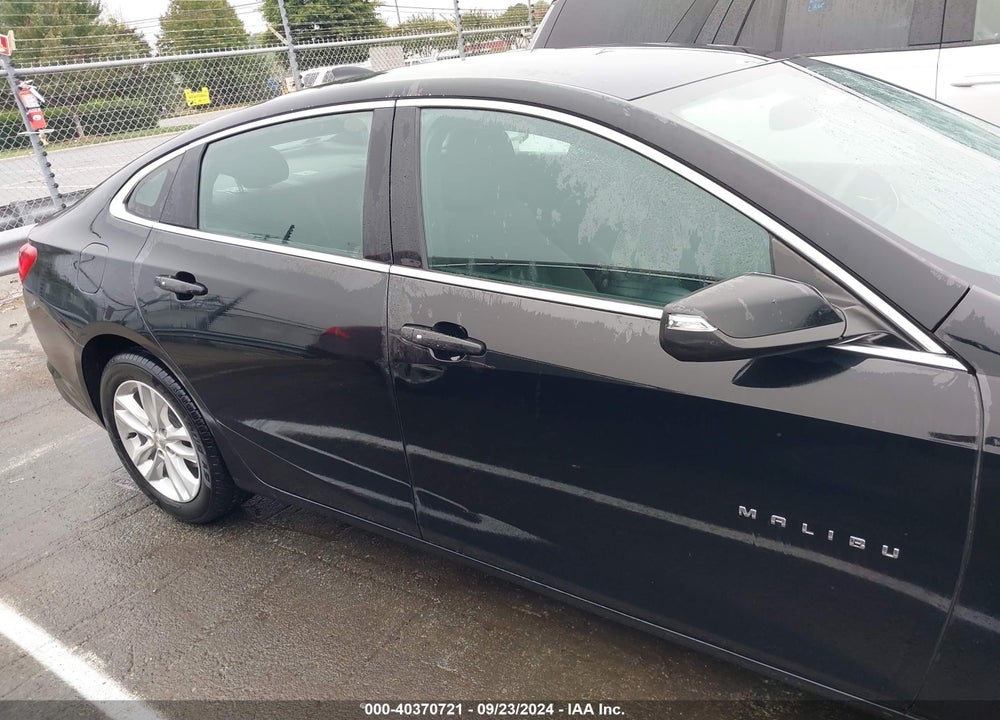 2018 CHEVROLET MALIBU LT VIN: 1G1ZD5ST4JF107768