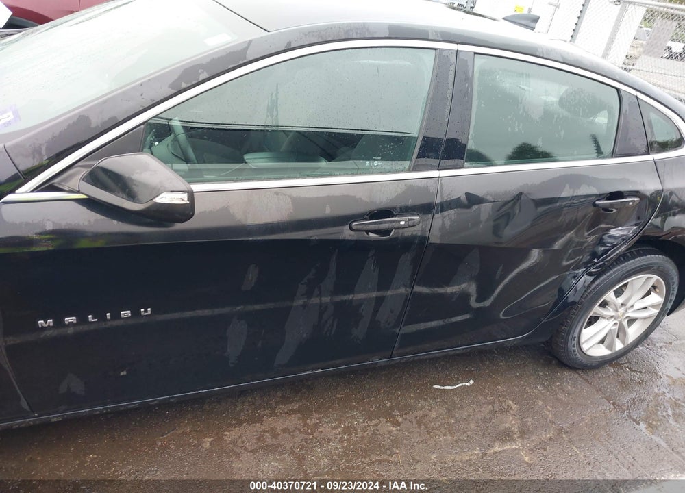 2018 CHEVROLET MALIBU LT VIN: 1G1ZD5ST4JF107768