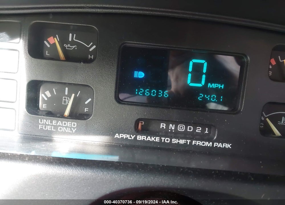 1996 CHEVROLET CAPRICE / IMPALA CLASSIC SS VIN: 1G1BL52PXTR166770