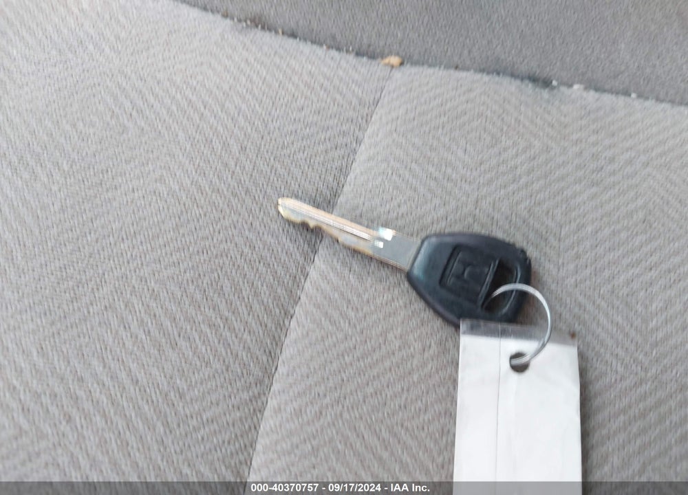 2002 HONDA CIVIC LX VIN: 2HGES16512H513704